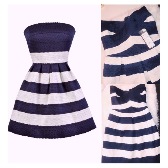 BCBGMaxAzria Dresses & Skirts - BCBGMAXAZRIA Striped Sweetheart Dress✨OG $368!